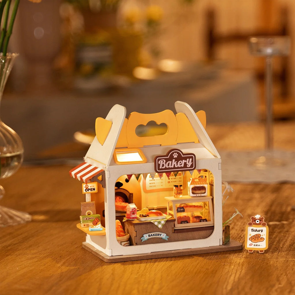 Teddy's Breadbox