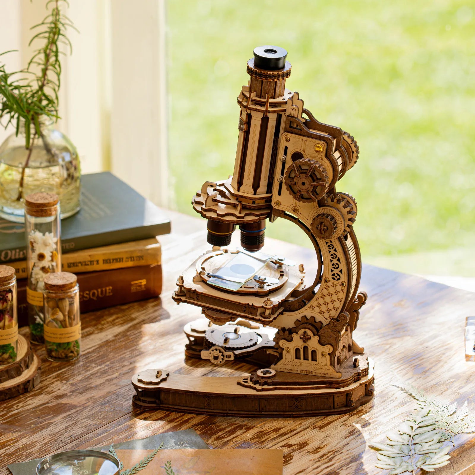 Microscope
