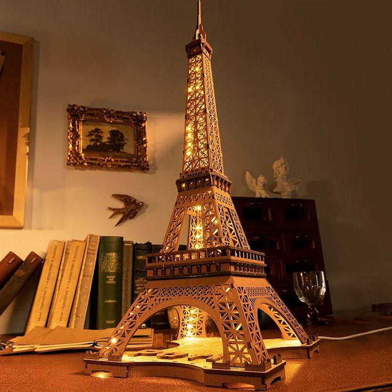 Night of Eiffel Tower
